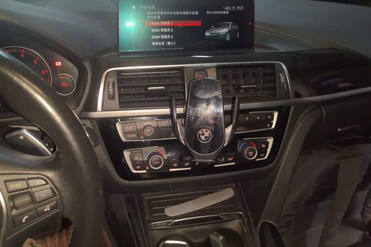 Used BMW 3 Series 2018 320Li Leading Luxury Package
