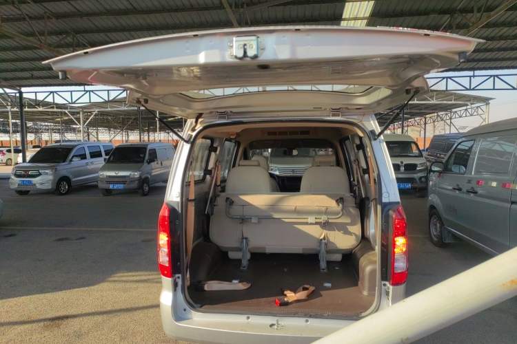 Used Wuling Hongguang V 2022 1.5L Enjoy Edition Electric-Powered LAR
