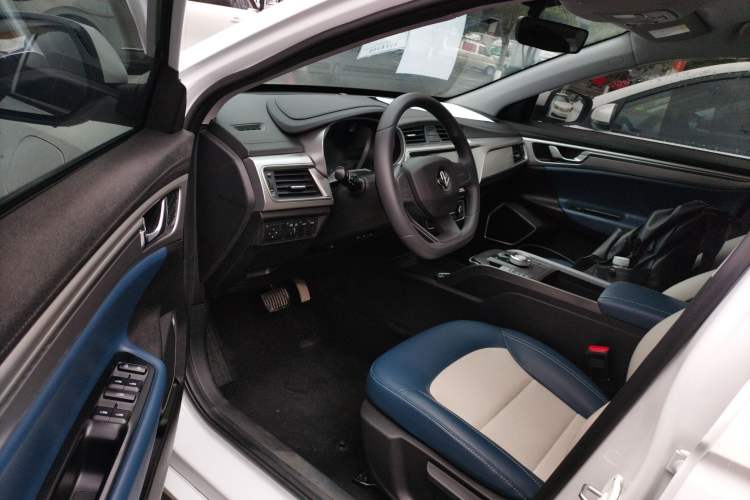 Used Livan Maple 60s 2022 Easy-Drive Version Lithium Iron Phosphate