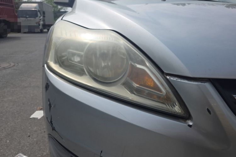 Used Ford Focus 2013 Sedan Classic 1.8L Manual Base Model Right Front Headlight