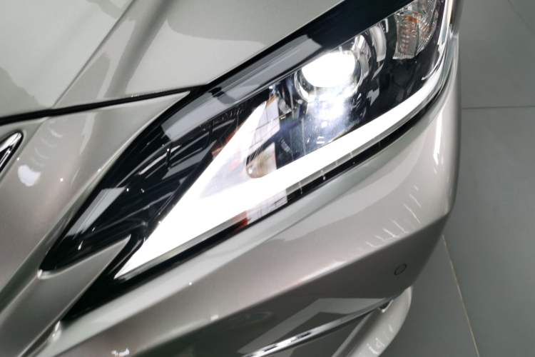 Used Lexus ES 2022 200 Luxury Edition