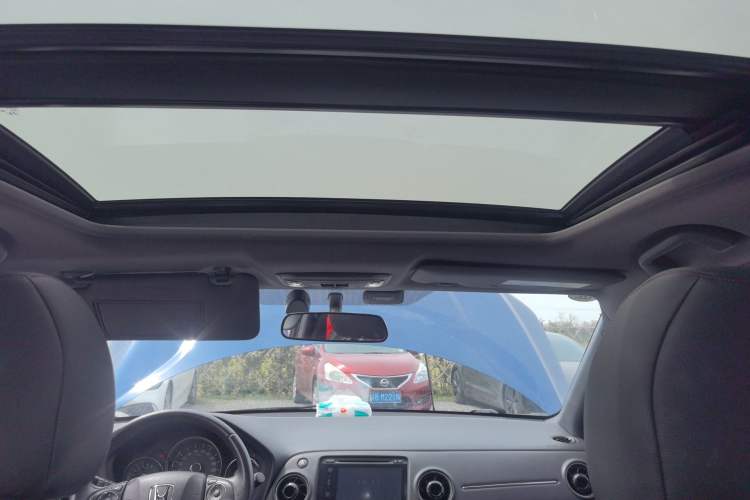 Used Honda XR-V 2015 1.8L VTi CVT Luxury Edition
