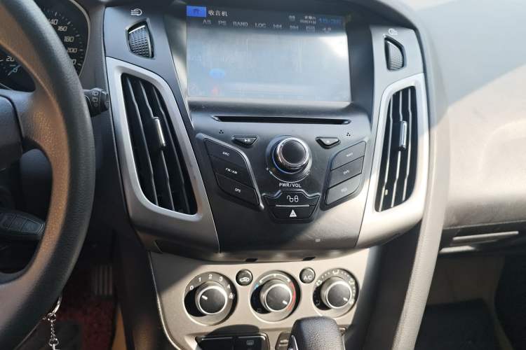 Used Ford Focus 2012 Hatchback 1.6L Automatic Comfort Model
