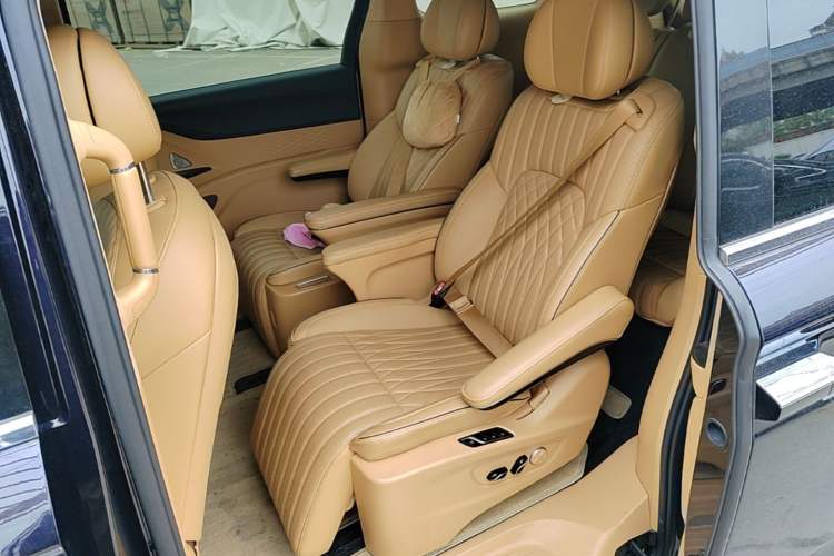 Used VOYAH Dream 2024 PHEV Ultra-Long Range Flagship Edition
