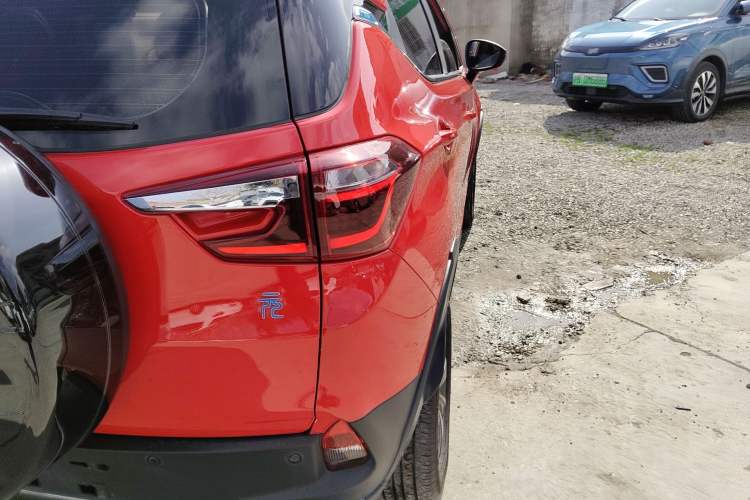 Used BYD Yuan New Energy 2018 EV360 Smart Connect Cool Edition
