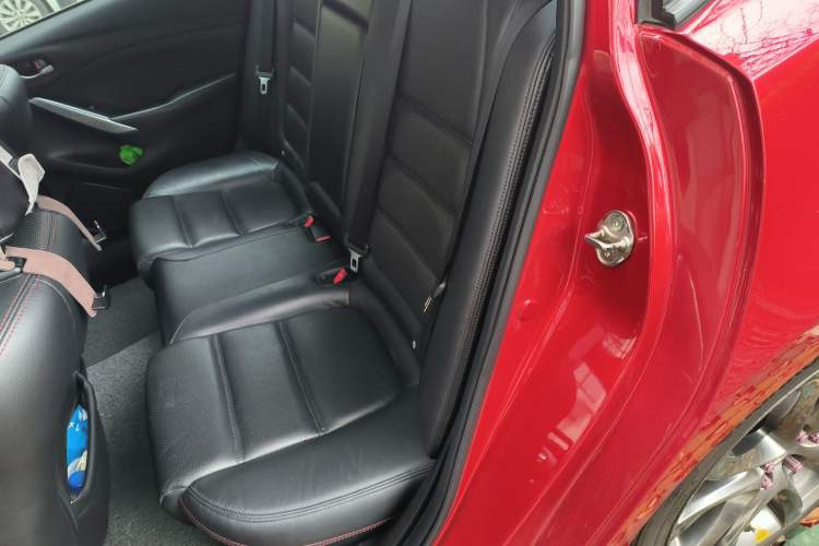 Used Mazda Atenza 2015 2.5L Blue Sky Sport Edition Left Rear Seat