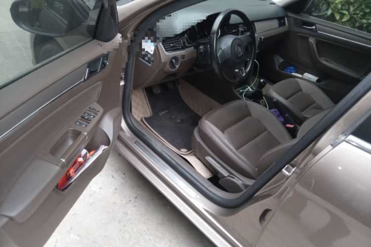 Used Volkswagen Bora 2014 1.6L Manual Comfort Model Driver Seat