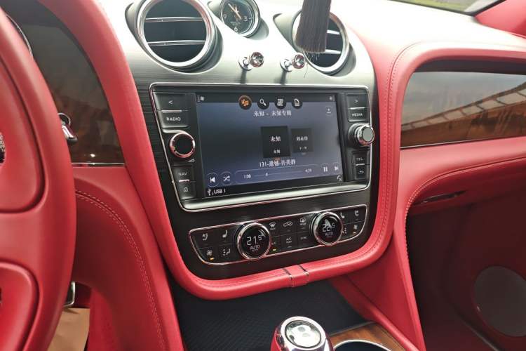Used Bentley Bentayga 
