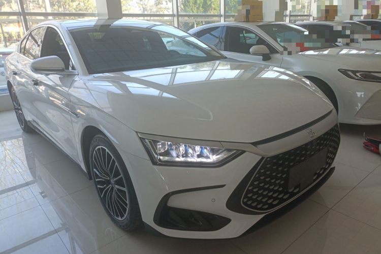 Used BYD Han 2022 DM-i 121KM Luxury Model Front Right 45 Deg