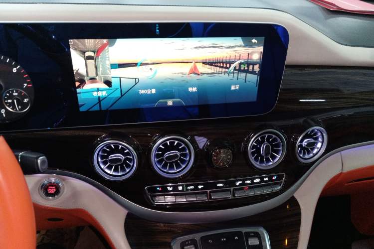 Used Mercedes-Benz Vito 2021 2.0T Business Version 7 Seats
