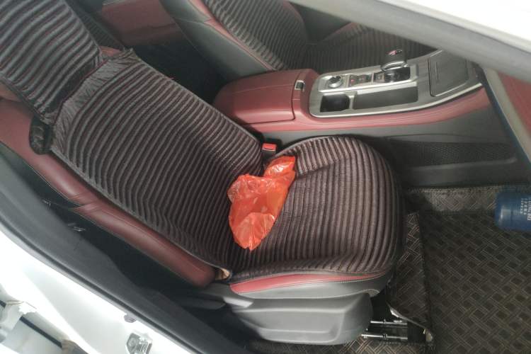 Used JETOUR X70 PLUS 2023 1.5T DCT Brave PLUS 5-Seater
