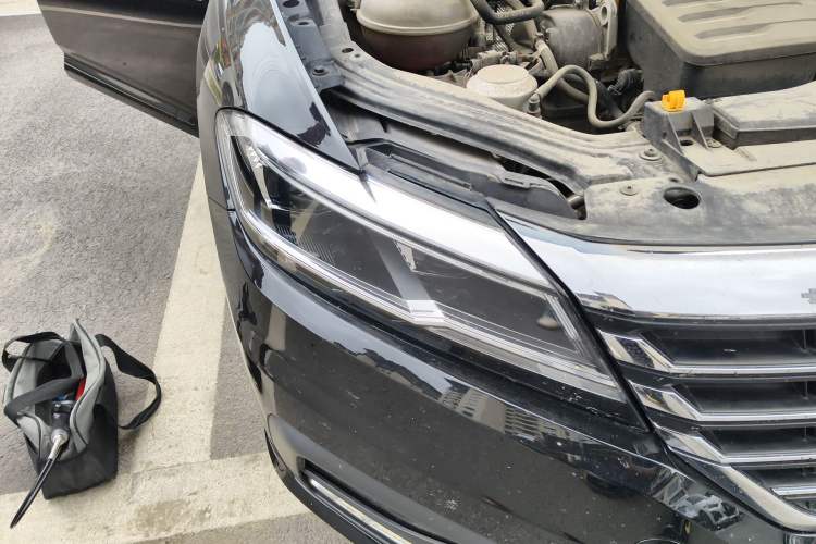 Used Volkswagen Lavida 2021 1.5L Automatic Comfort Edition Right Front Headlight