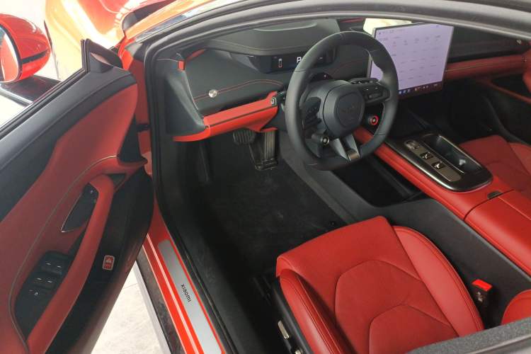 Used Xiaomi Auto SU7 2024 Rear-Drive Long-Range Intelligent Driving Version