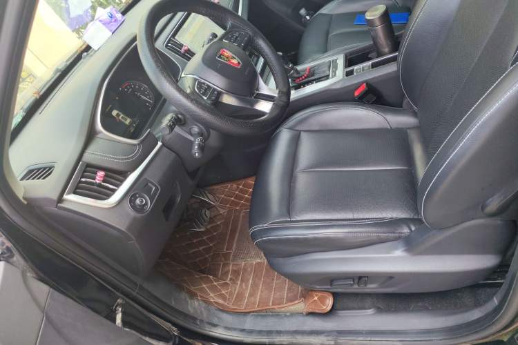 Used Roewe RX5 2017 20T Two-Wheel Drive Automatic Internet Elite Edition
