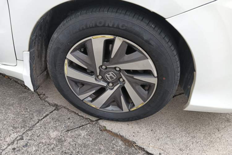 Used Honda Crider 2019 180 Turbo CVT Luxury Edition China V Right Front Wheel Hub