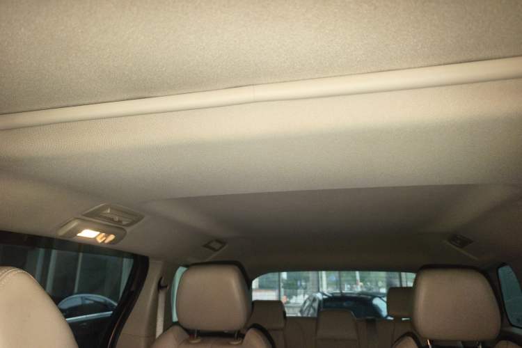 Used Buick GL8 2018 28T Luxury Model China VI Standard
