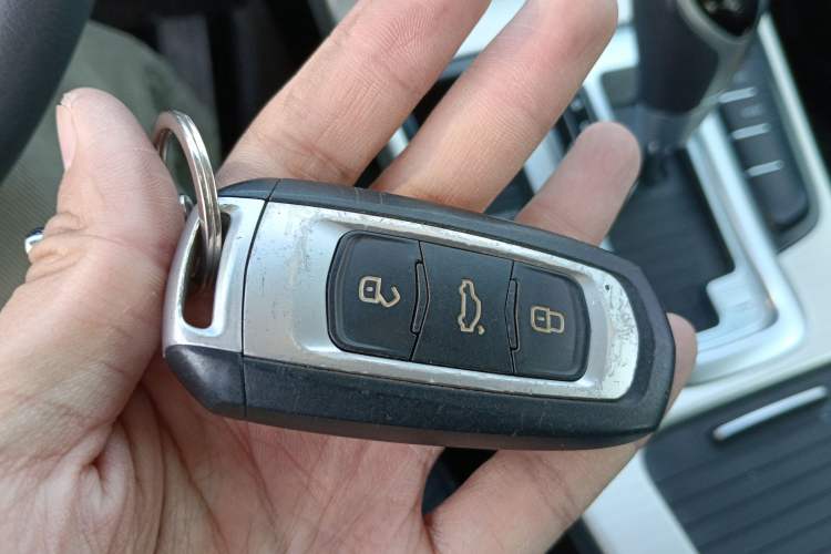 Used Geely Auto Emgrand GL 2017 1.8L DCT Elite Model
