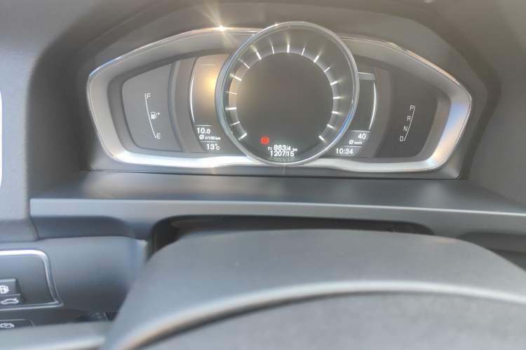 Used Volvo V60 2014 Restyled T5 Zhiya Edition
