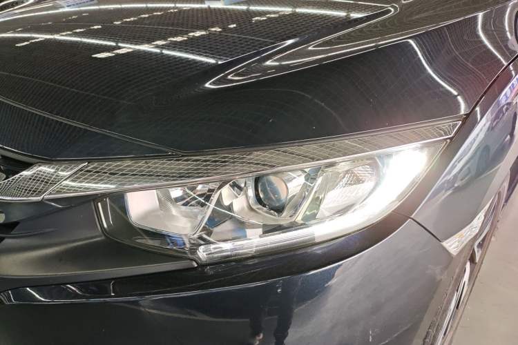 Used Honda Civic 2016 220TURBO CVT Luxury Edition
