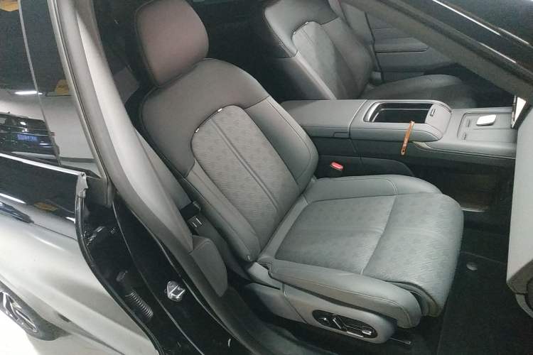 Used Zeekr 7X 2025 75 kWh Rear-Wheel Drive Intelligent Driving Version