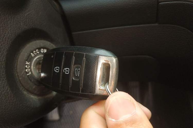 Used Kia K3 2015 1.6L Manual GLS Vehicle Key