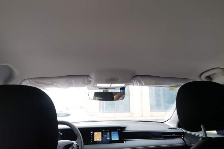 Used Roewe i5 2023 1.5L Manual Comfort Edition
