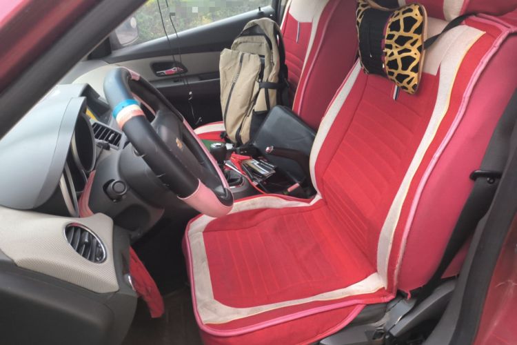 Used Chevrolet Cruze 2013 1.6L SE MT Left Front Seat