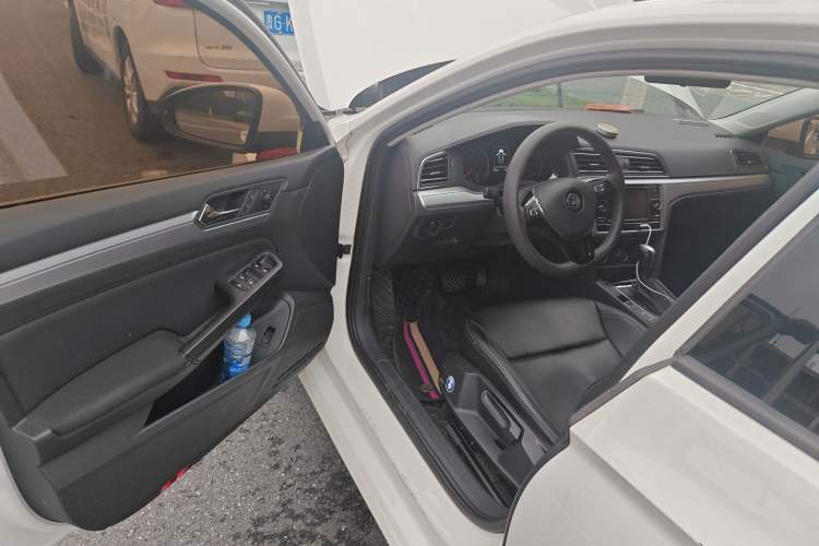 Used Volkswagen Lamando 2019 230TSI DSG Fashion Edition China VI