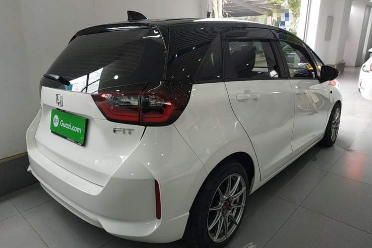 Used Honda Fit 2022 1.5L CVT Trendy Sunroof Edition Rear Right 45 Deg