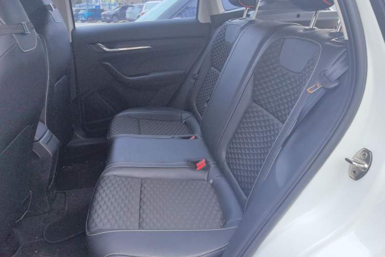 Used Skoda Kamiq 2018 1.5L Automatic Comfort Edition China VI Standard Left Rear Seat