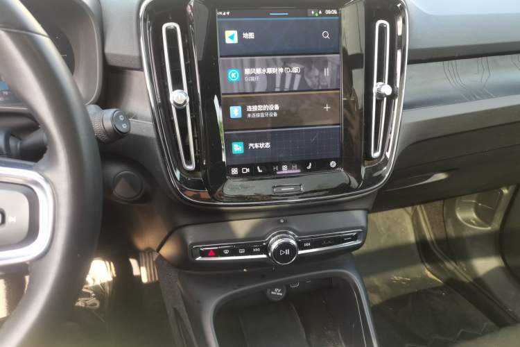 Used Volvo XC40 New Energy 2023 Long-Range Version Audio And AC Panel