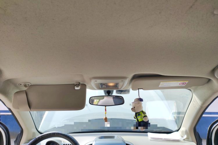 Used Chevrolet Aveo Sonic 2011 Sedan 1.4L MT SL Headliner