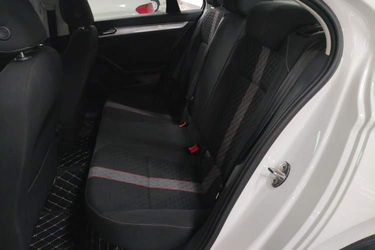 Used Volkswagen Lamando 2019 230TSI DSG Fashion Edition China VI