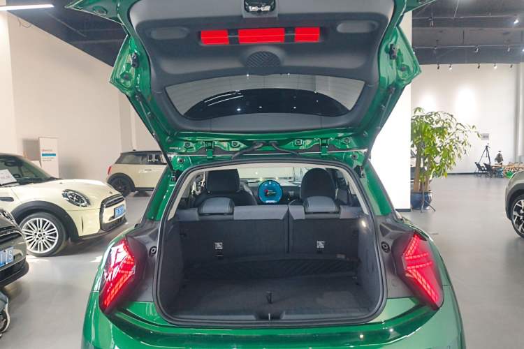 Used MINI Electric MINI COOPER 2024 452km COOPER SE Artist