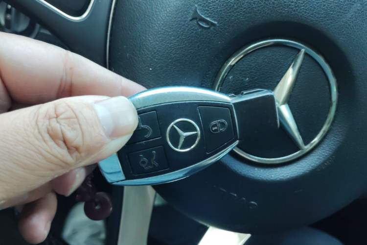 Used Mercedes-Benz GLE Coupe 2015 GLE 400 4MATIC Coupe SUV Vehicle Key