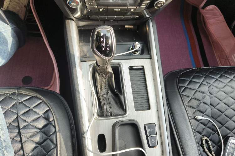 Used Geely Auto Vision X6 2016 1.3T CVT Flagship Model