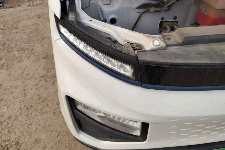 Used Farizon Xingxiang V 2023 V6E Ningde Times 41.86kWh Value Edition Right Front Headlight