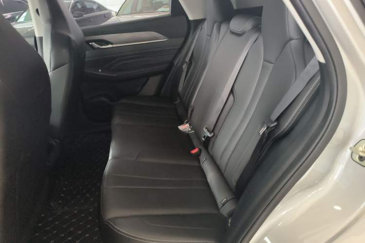 Used Dongfeng Aeolus Mage 2025 1.5T JingShang Edition
