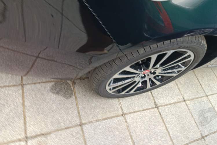 Used Jaguar XFL 2024 2.0T P250 Two-Wheel Drive Prestige Luxury Edition