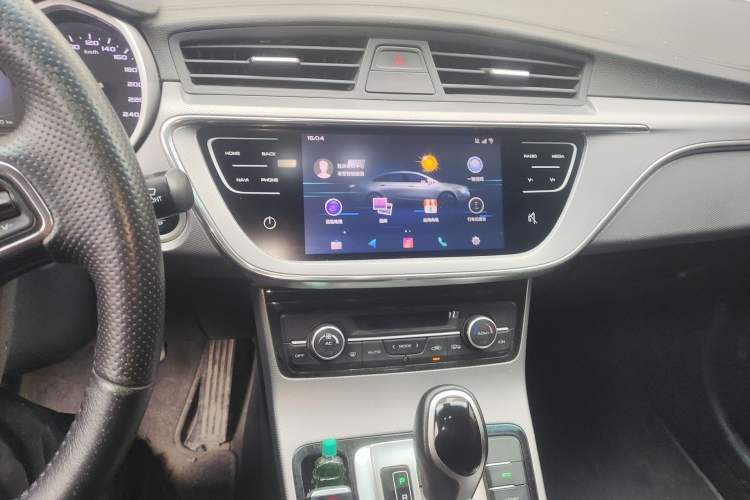 Used Geely Auto Emgrand GL 2018 1.8L DCT Elite Smart Connectivity Version Audio And AC Panel