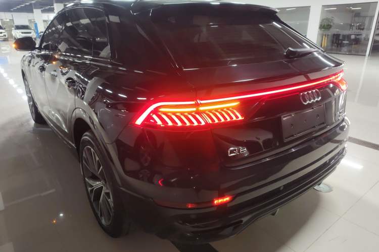 Used Audi Q8 2019 55 TFSI Luxury Dynamic Model