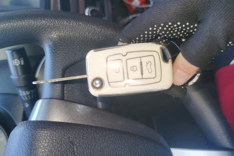 Used Geely Auto GX7 2015 Classic Edition 1.8L Manual - Exclusive for Online Retailers - China V Standard