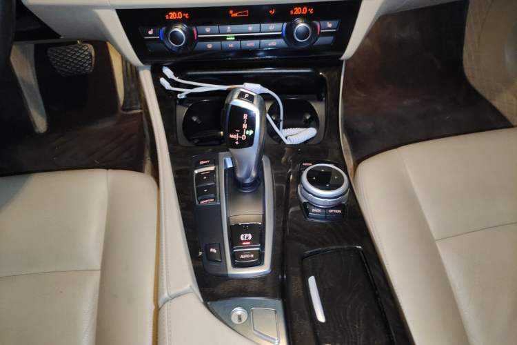 Used BMW 5 Series 2014 525Li Leading Model Gear Lever