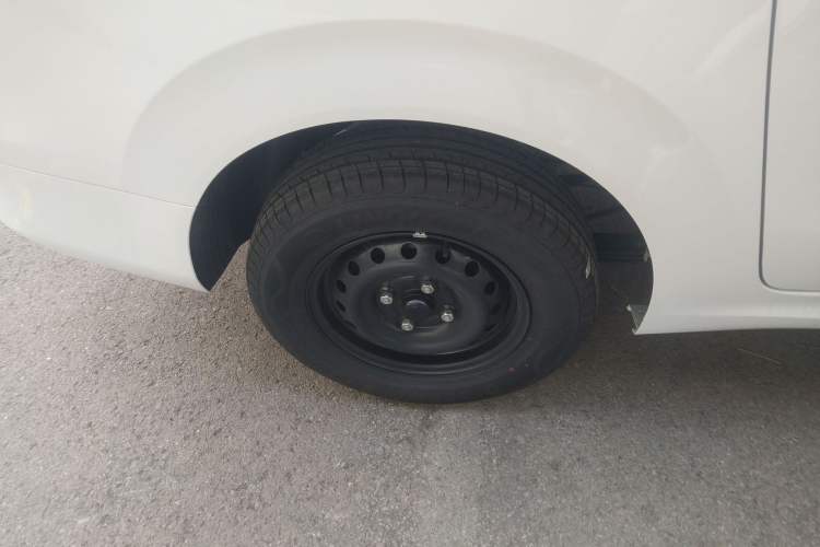 Used Wuling Hongguang New Energy 2024 All-Electric Model 300KM Practical Version