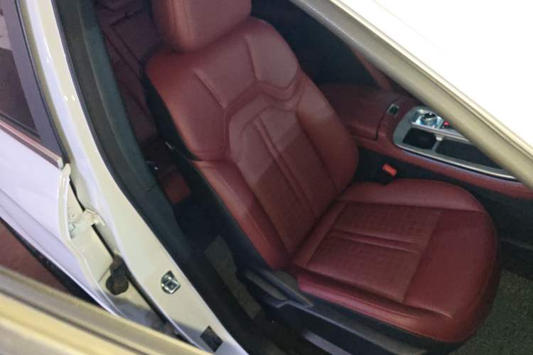 Used JETOUR X70 PRO 2023 1.5T DCT Comfort Edition 5 Seats