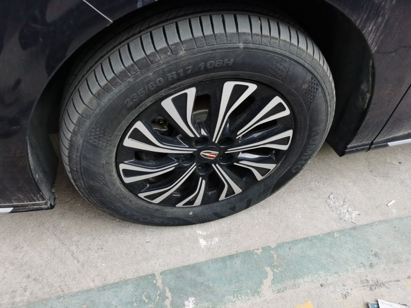 Hongqi HQ9 PHEV 2024 2.0T Four-Wheel Drive Business Edition — снимка 10