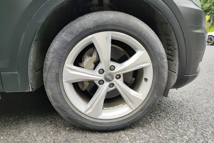 Used Audi Q5L 2020 Revised 40 TFSI Prestige Edition Right Front Wheel Hub