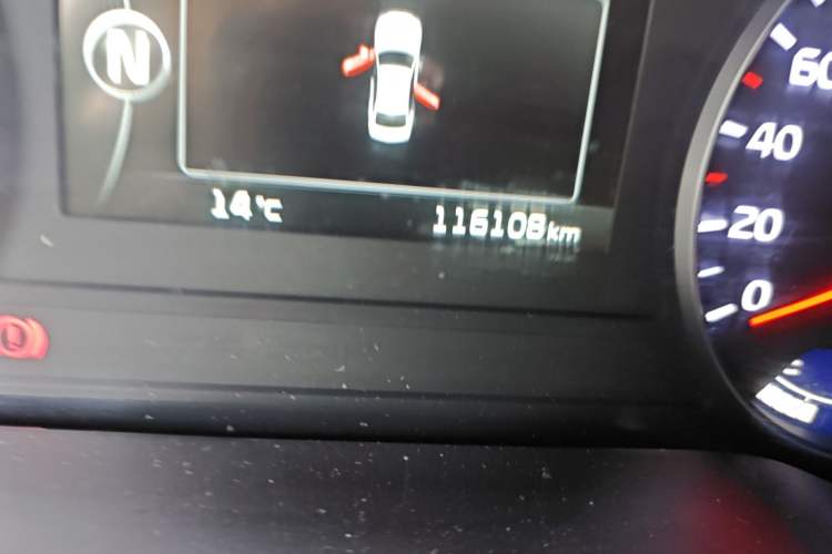 Used Kia K4 2014 1.8L Automatic DLX Odometer Close Up