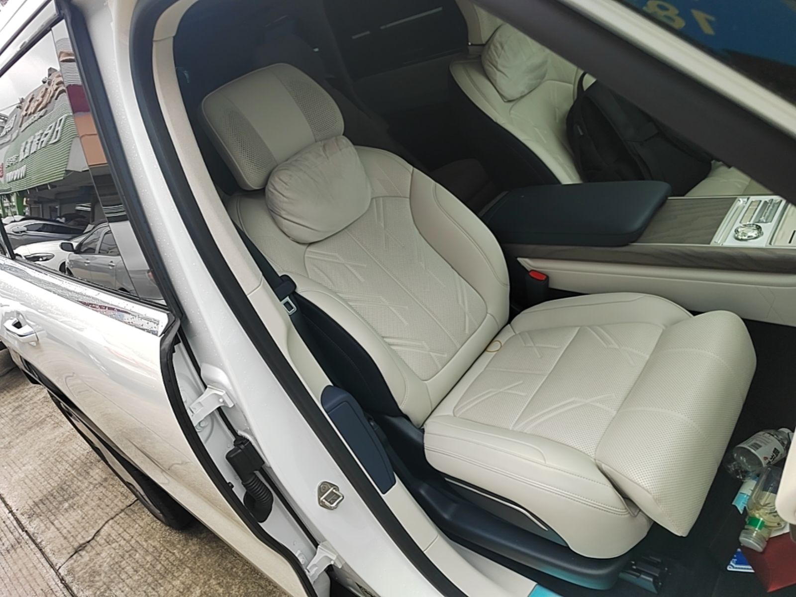 Zeekr 9X 2025 Hyper Edition 70kWh — снимка 19