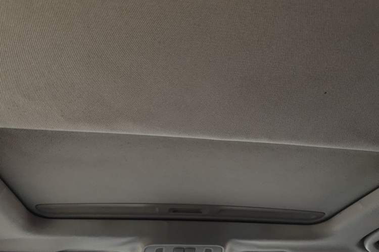 Used Buick GT 2013 XT 1.6L Automatic Fashion Edition Headliner